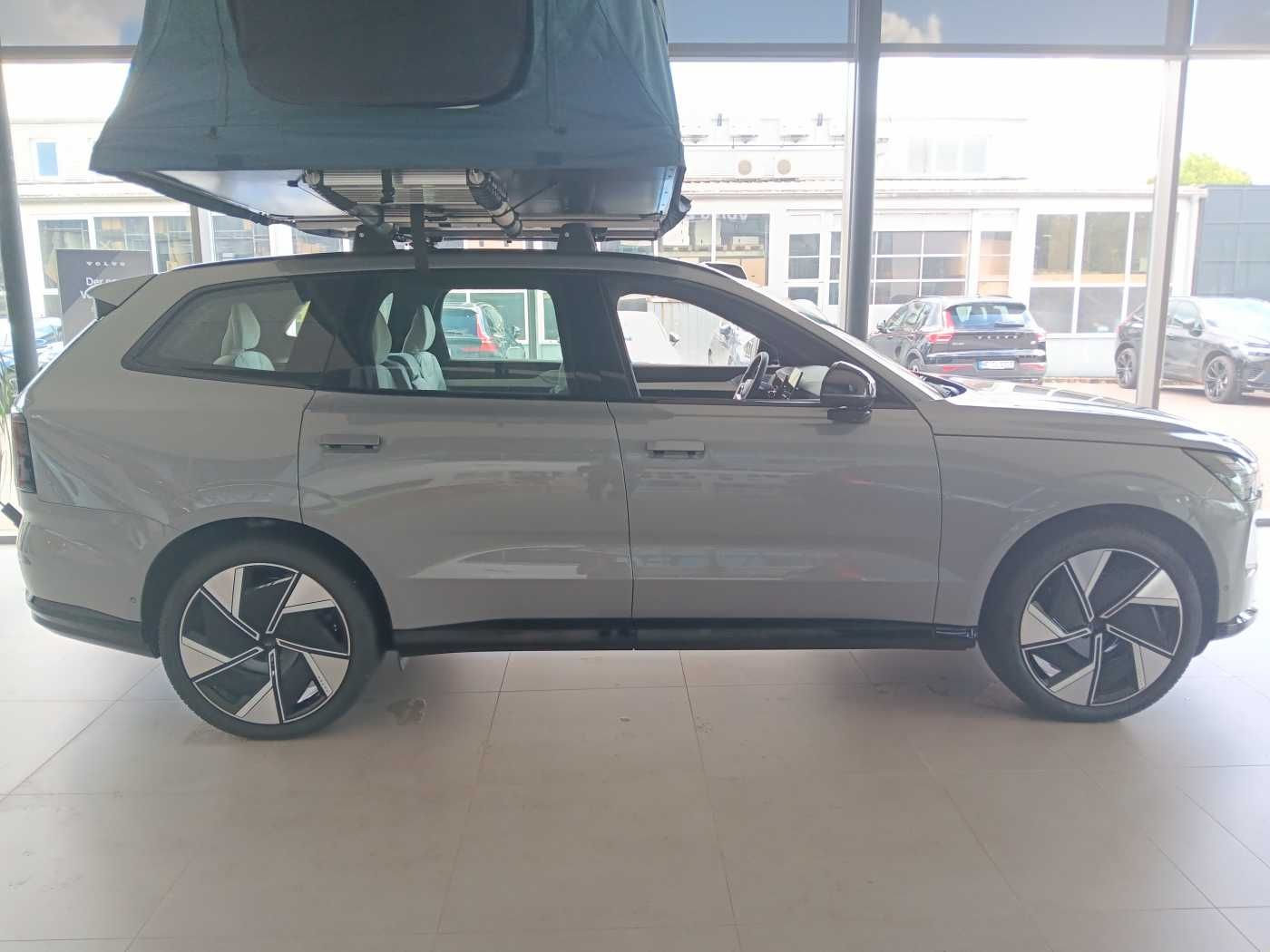 Fahrzeugabbildung Volvo EX90 Twin Performance AWD Ultra 7-Sitzer