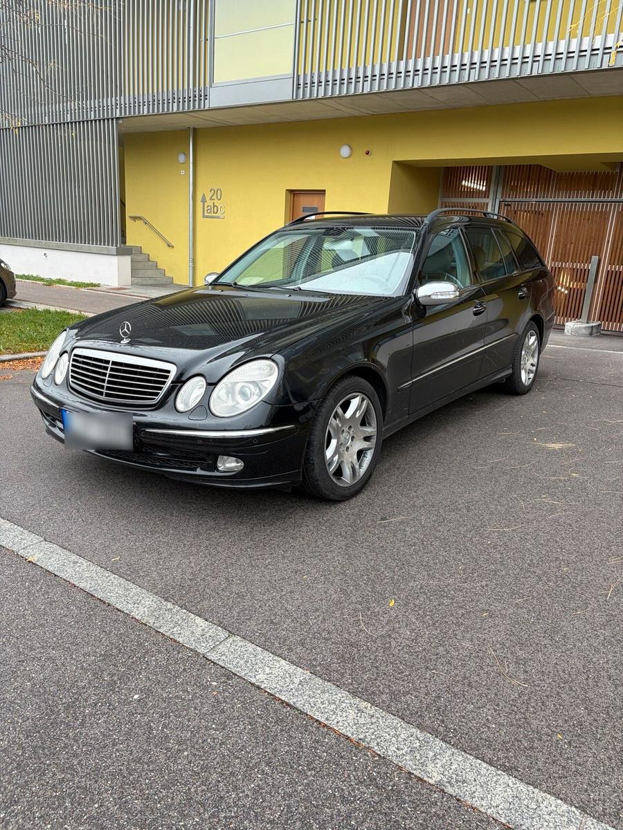 Mercedes-Benz E 320