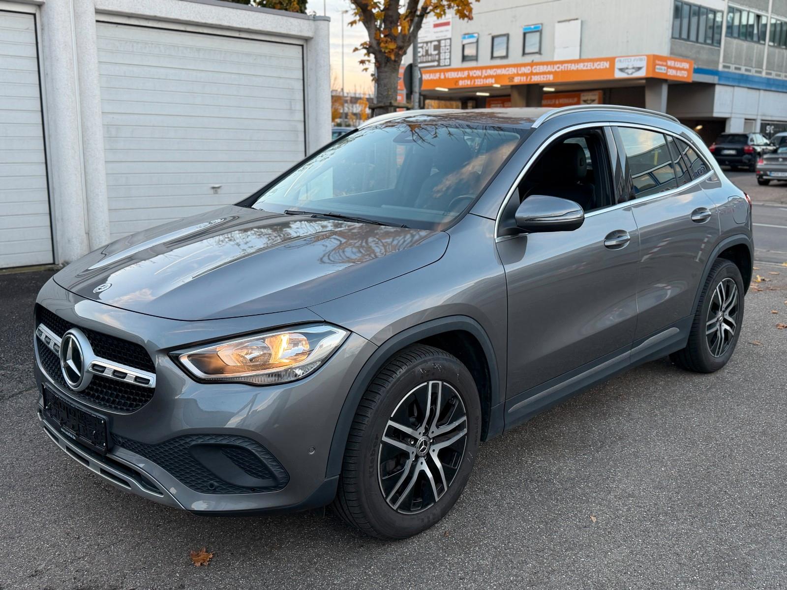 Mercedes-Benz GLA 200 d 8G-DCT *1te Hand*ACC*KAMERA*