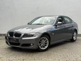 BMW 325i Lim. Aut. Edition Sport Einparkh./Sitzhz./ - graue BMW 325