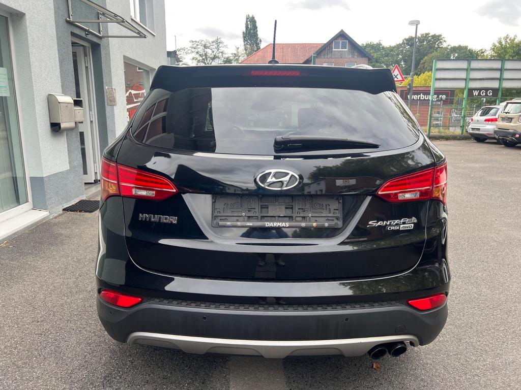 Hyundai SANTA FE