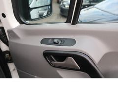 Fahrzeugabbildung Volkswagen Crafter Kombi 9Sitze Klima Scheckheftgepflegt