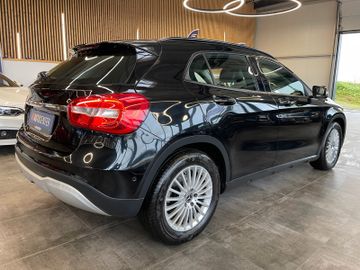 Mercedes-Benz GLA 180 *Kamera*PDC*Navi*Klima*Tempomat*
