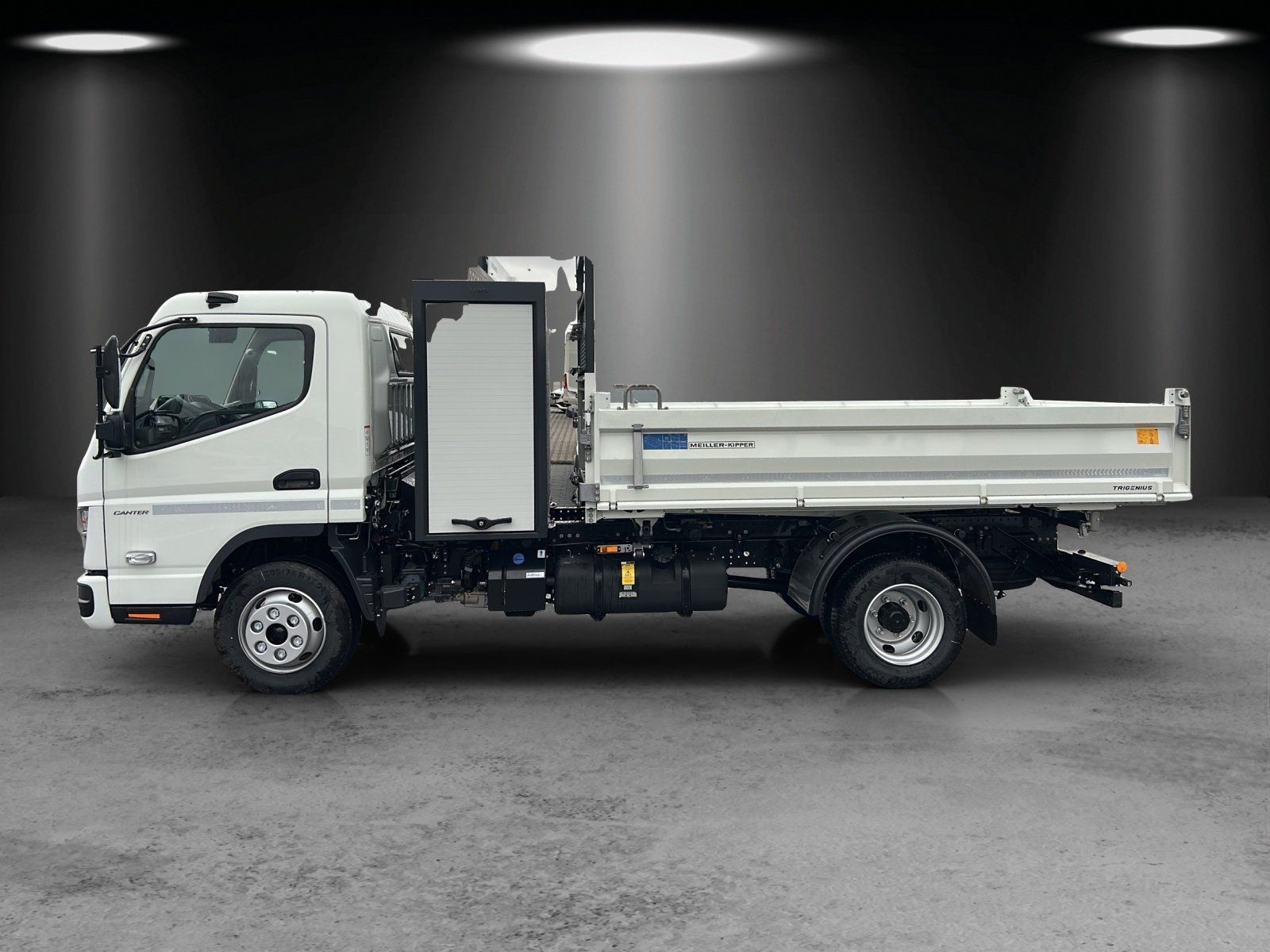 Fahrzeugabbildung FUSO 7C18 4x2 3400 Meiller Kipper