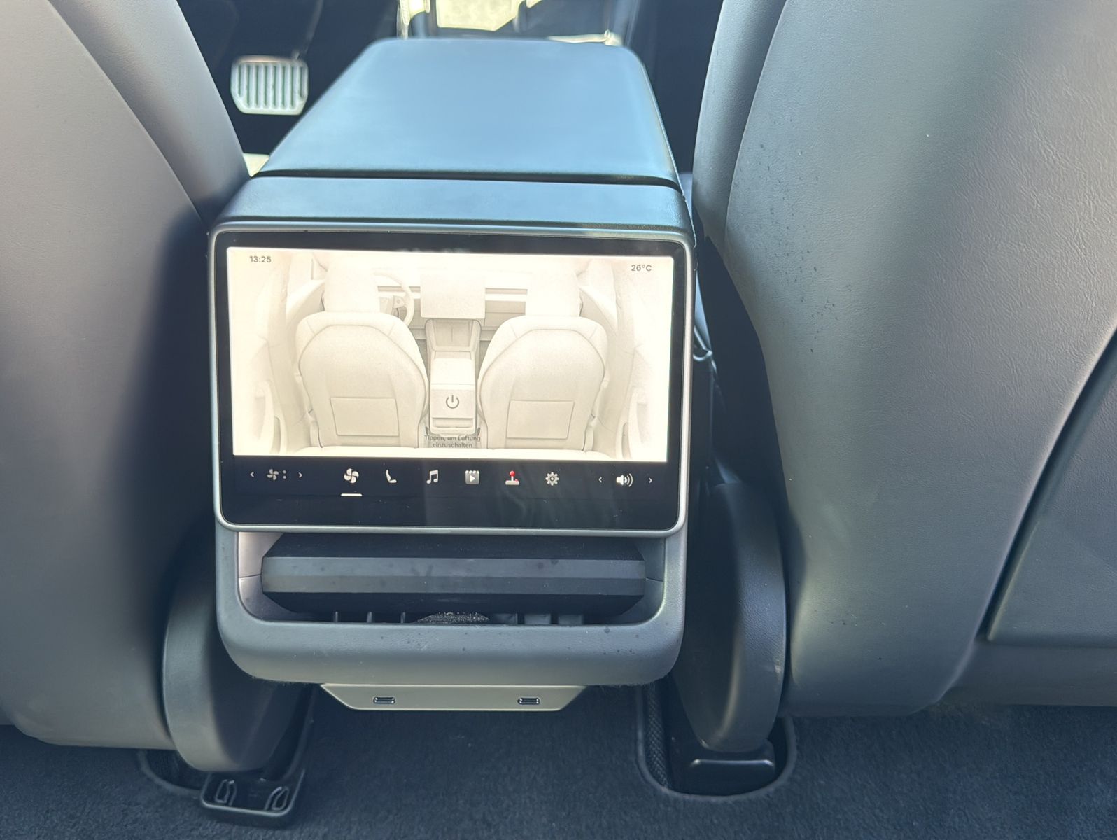 Tesla Model 3 Long Range AWD enhanced autopilot AHK foto 18