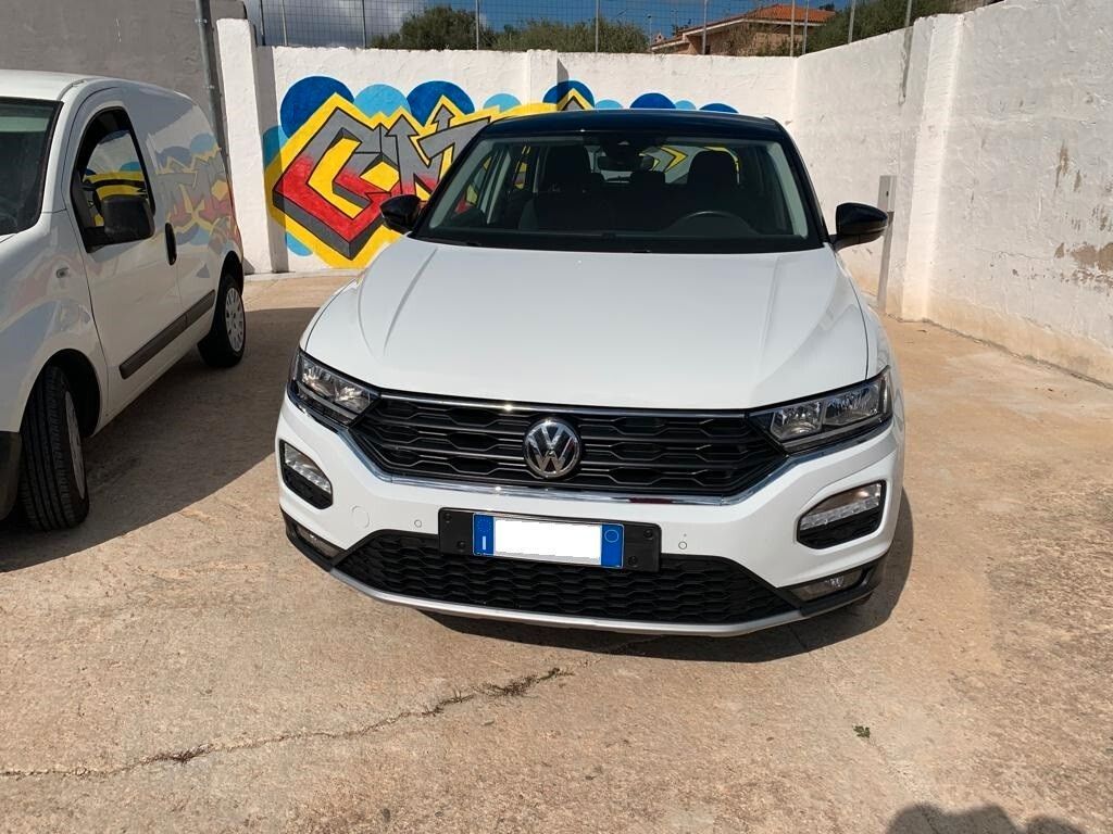 Volkswagen VOLKSWAGEN T ROC FULL OPTIONAL - RATA DA 299 EUR imagem 2