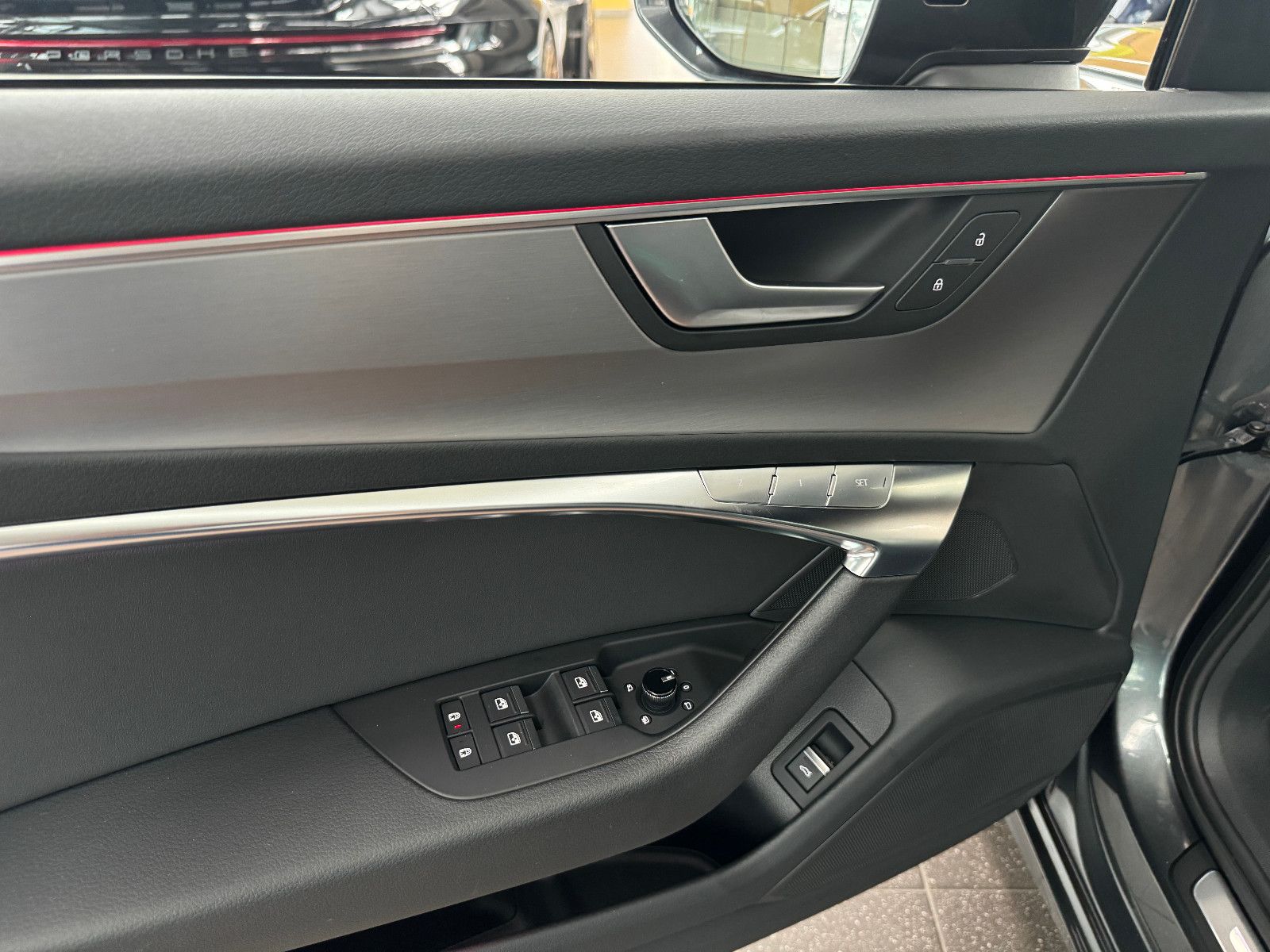 Audi A6 Avant 45 TDI quattro 2x S line Matrix 360° 20 foto 23