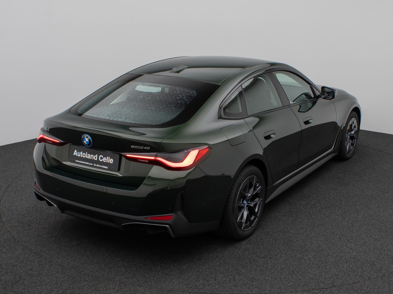Fahrzeugabbildung BMW i4 eD40 Gran Coupè Kamera DAB HUD Alarm Komfort