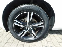 Fahrzeugabbildung Volvo XC60 Diesel D4 Geartronic R-Design 'Komforsitze,