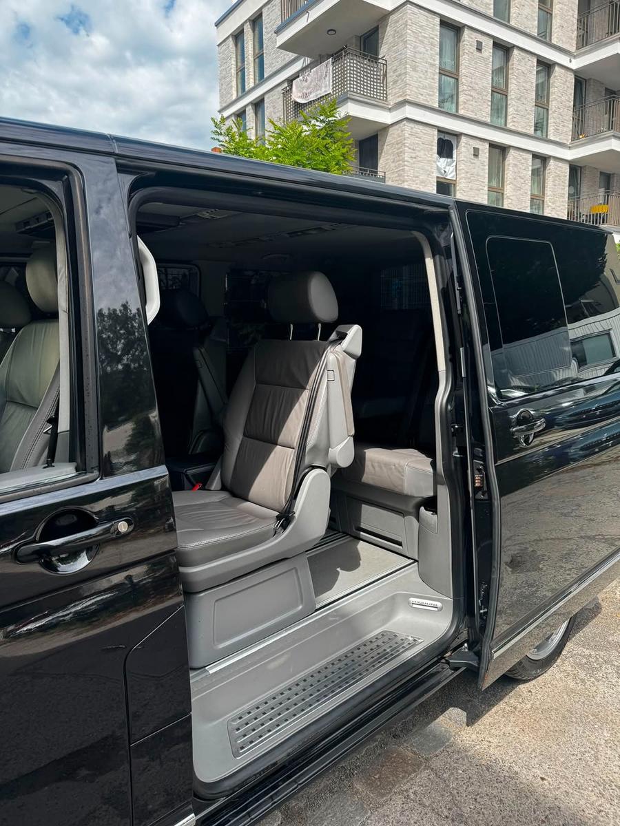 VOLKSWAGEN T5 MULTIVAN 2.5 TDI 174ch HIGHLINE BVM Toit ouvrant Sièges chauffants cuir