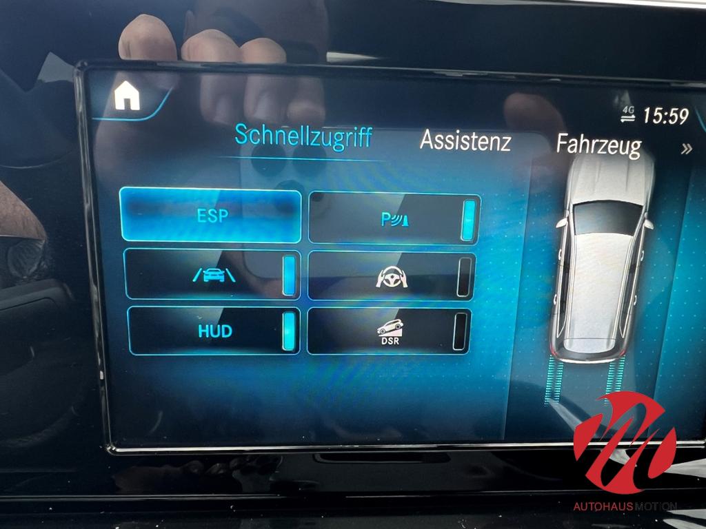 Mercedes-Benz GLB 220