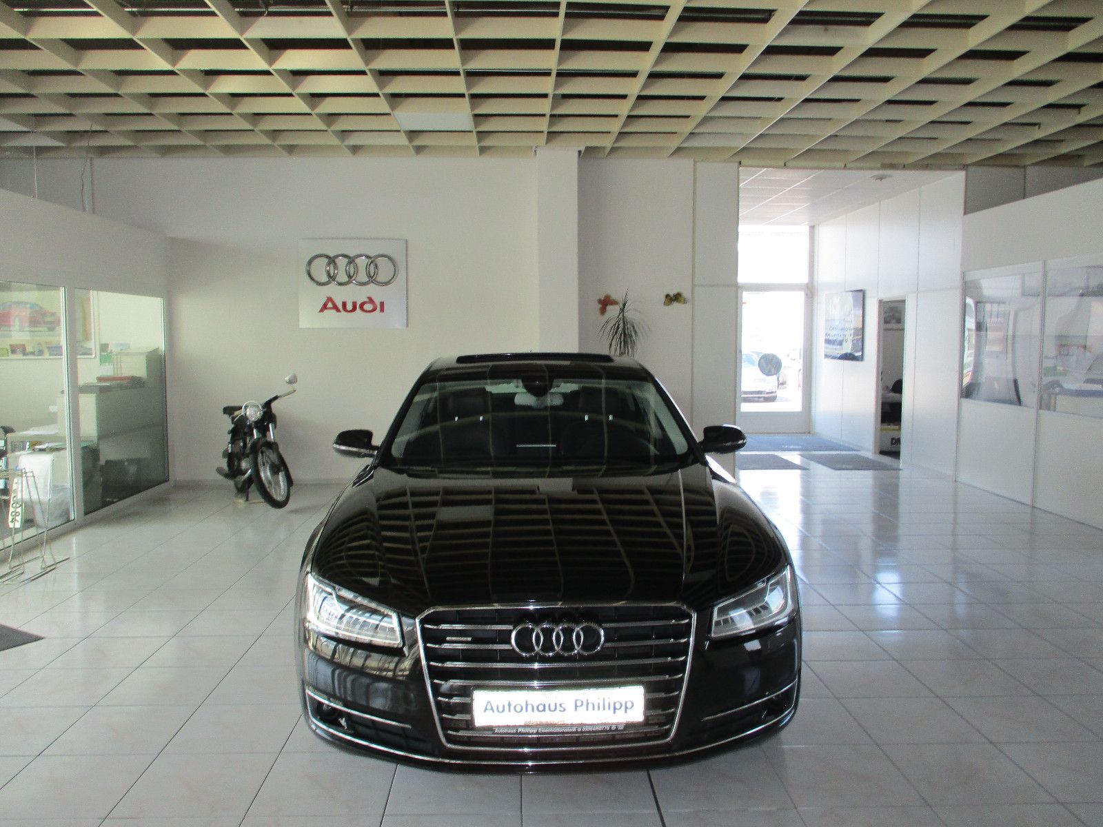 AUDI A8 3.0 TDI quattro S-tronic Matrix-LED Navi