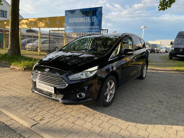 Ford S-MAX Titanium NAVI SHZ PDC KAMERA