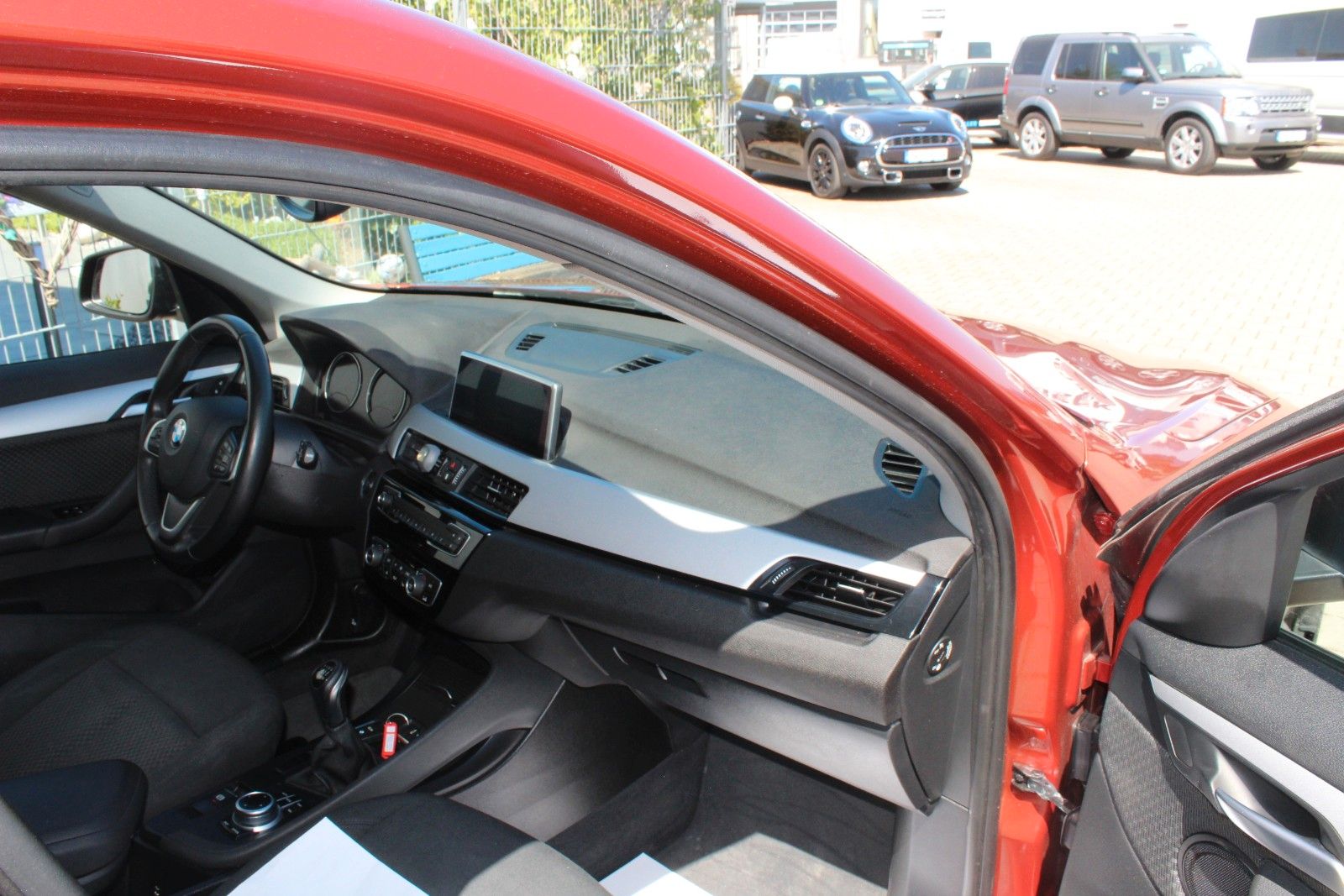 BMW X1 sDrive 18 i Advantage foto 4