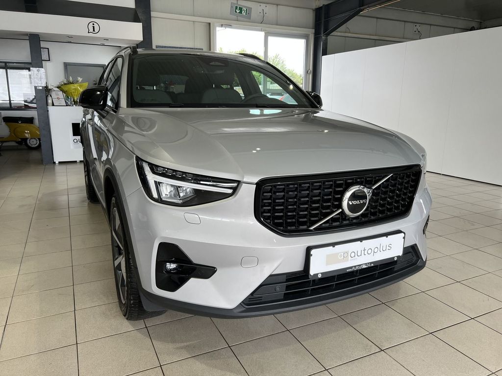 Volvo XC40 B4 Plus Dark ACC BLIS Kamera 19Zoll LED H/K
