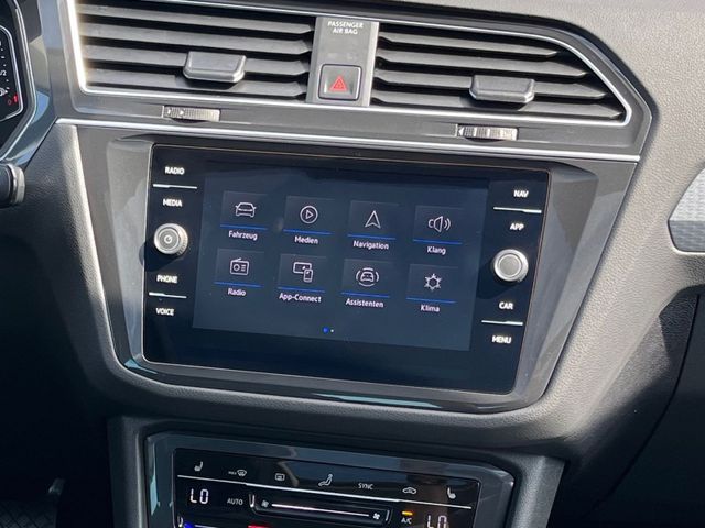 Tiguan 2.0 TDI LIFE MATRIX LED+PANO+360°+STHZ+AH