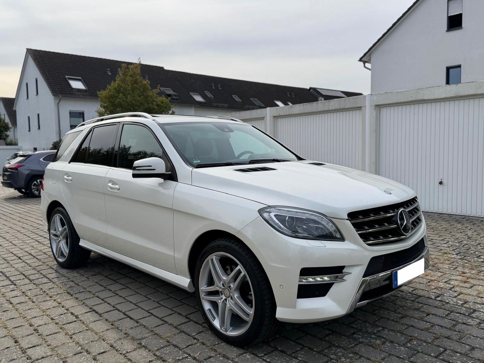 Mercedes-Benz ML 350 D 3.0 V6 AMG-Sportpaket BlueTEC 4MATIC