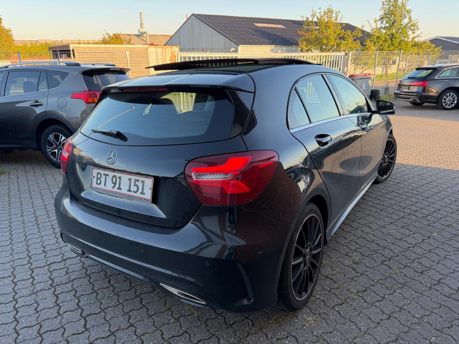 Mercdes-Benz A200 AMG 1.6 156ch - Harman Kardon - CT récent - Toit ouvrant - Régulateur de vitesse