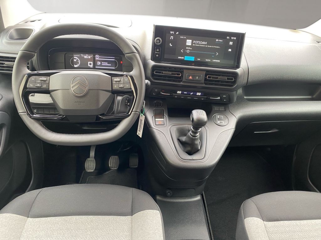 Fahrzeugabbildung Citroën Berlingo M PureTech 110 PLUS