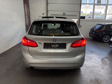 BMW 218 - 6