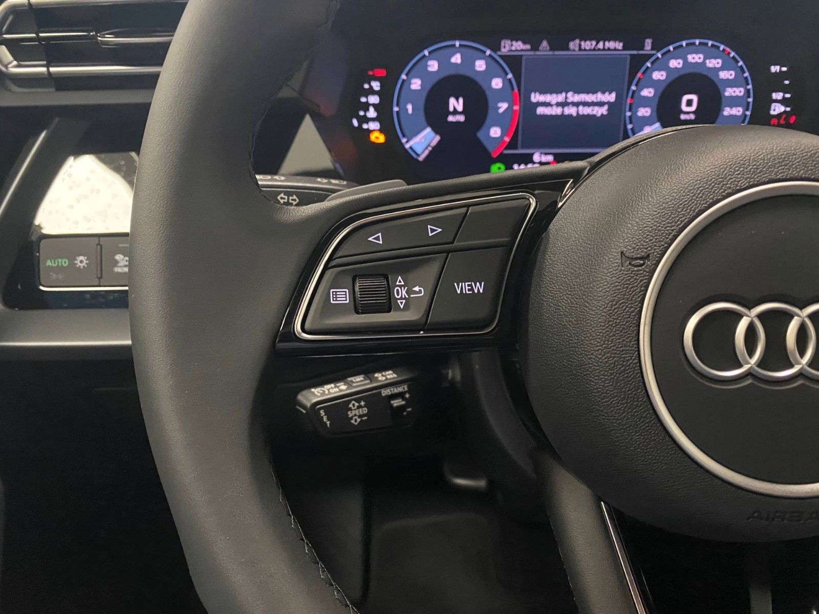 Fahrzeugabbildung Audi A3 35 TFSIadvanced Sportback+ACC+KAMERA+18 ZOLL+