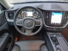 Fahrzeugabbildung Volvo XC60 T6 Recharge R-Design 'HARMAN/KARDON'