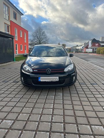 Volkswagen Golf 2.0 GTI