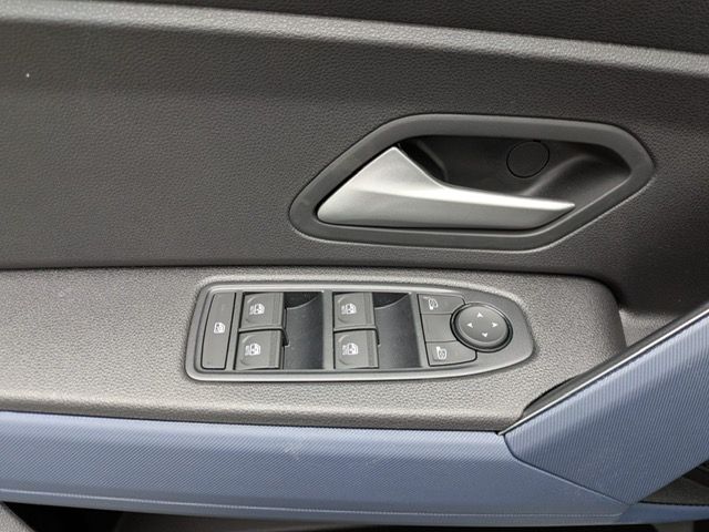 Fahrzeugabbildung Dacia Neuer Dacia Duster Expression TCe 130
