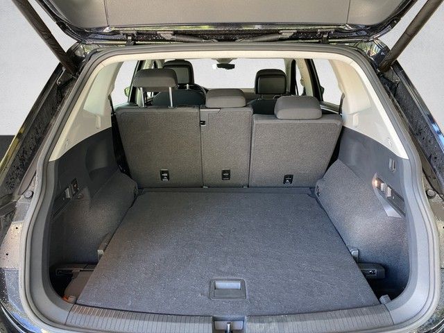 Fahrzeugabbildung Volkswagen Tiguan Allspace Comfortline *Navi*Dynaudio*