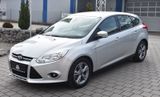 Ford Focus .Edition Zanrimen 2023erneuer/TÜV 07/2026 - Ford Focus mit Benzin-Antrieb: Limousine, 2.0
