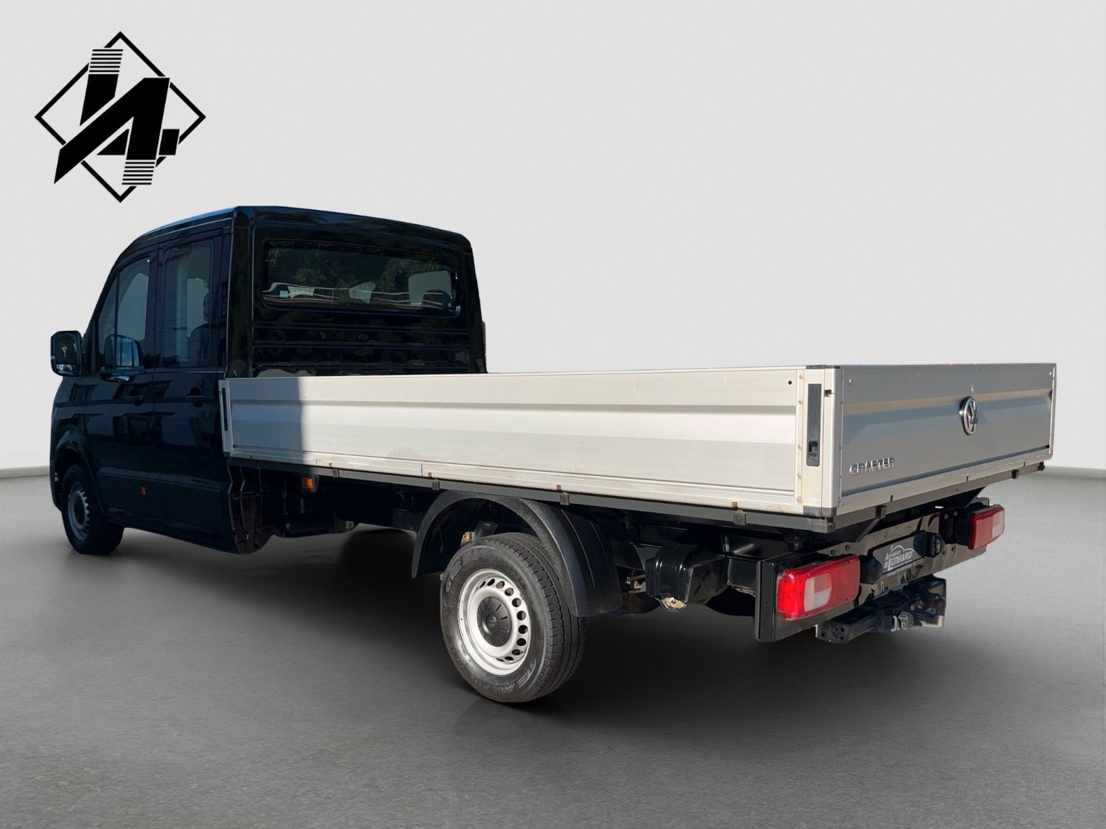 Fahrzeugabbildung Volkswagen Crafter Pritsche 35 DOKA*L3*Lang*RWD*AHK*7-Sitze