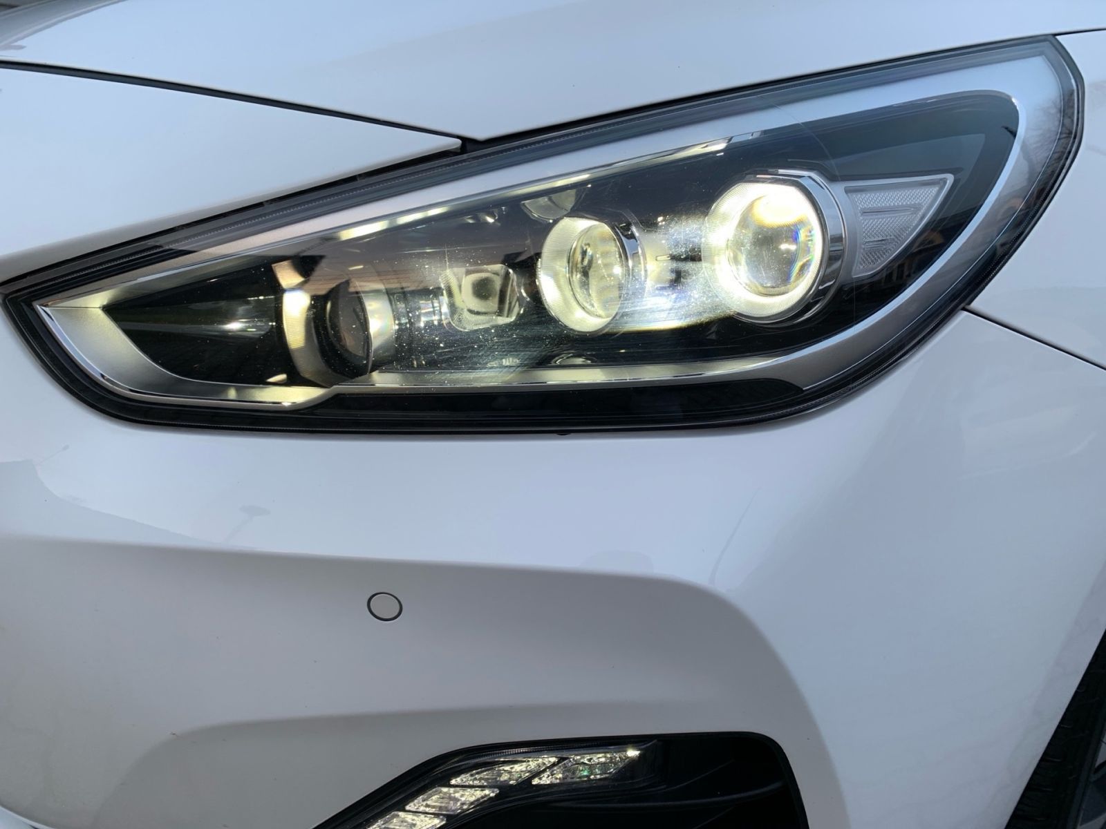 Fahrzeugabbildung Hyundai i30 Kombi 1.4 T-GDI 7-DCT YES! Plus LED AHK