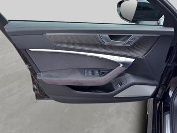 2025 AUDI RS6 缩略图 25