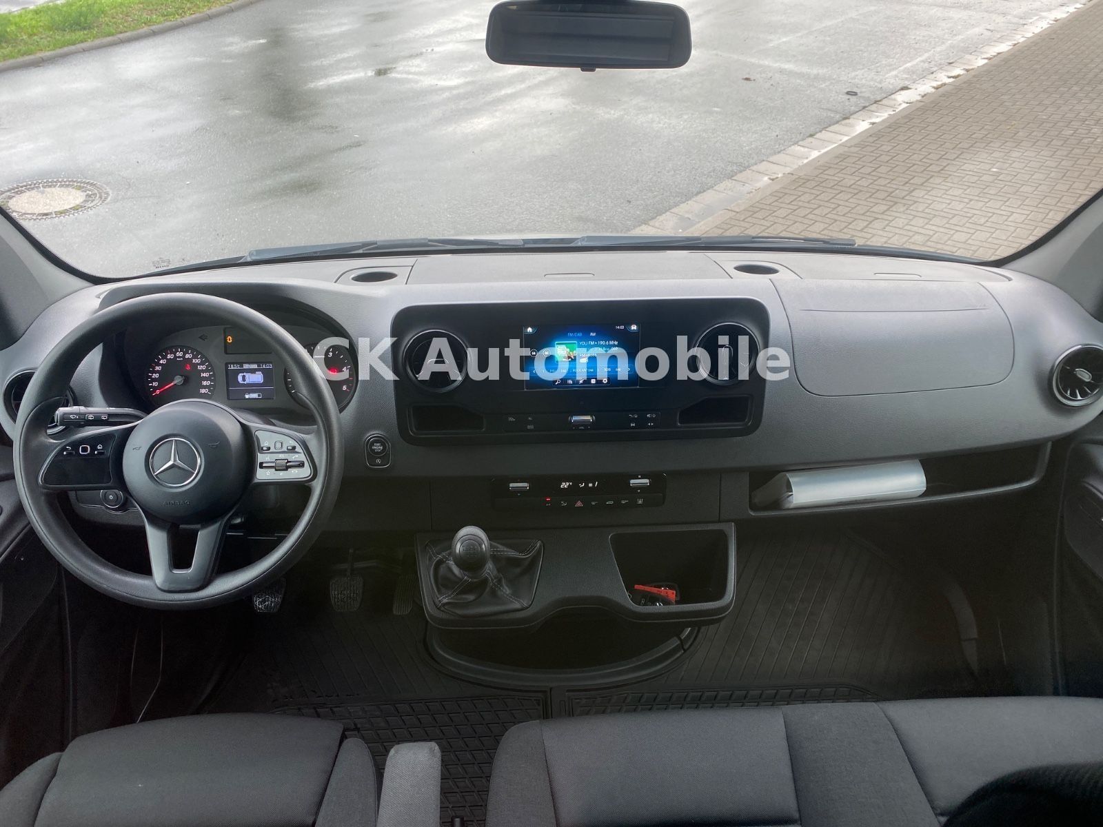 Fahrzeugabbildung Mercedes-Benz Sprinter III Kasten 214 H1L2/Navi/Klima/Kam/AHK