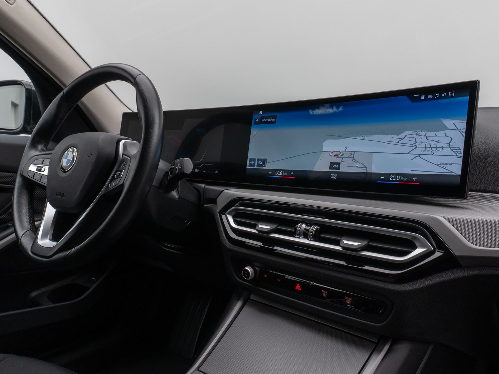 Fahrzeugabbildung BMW 320d xD  Kamera DAB MSport Fernlichtassis 18Zoll