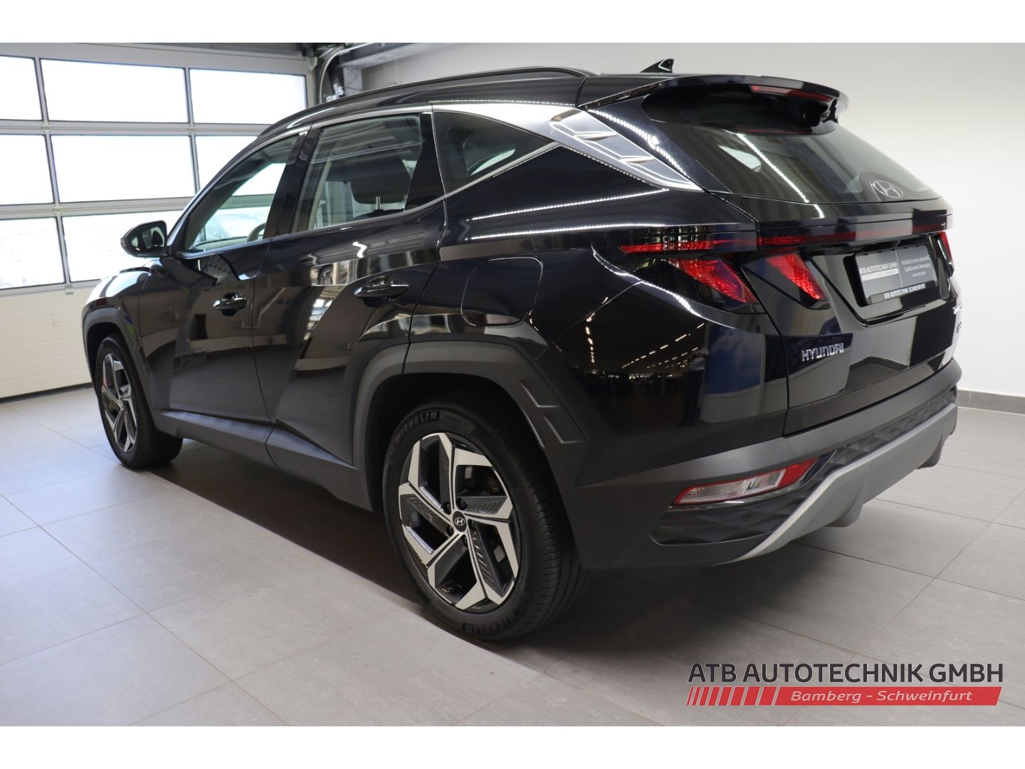 Fahrzeugabbildung Hyundai Tucson PHEV 1.6 T-GDi 4WD 97,8% SOH Funkions- /L