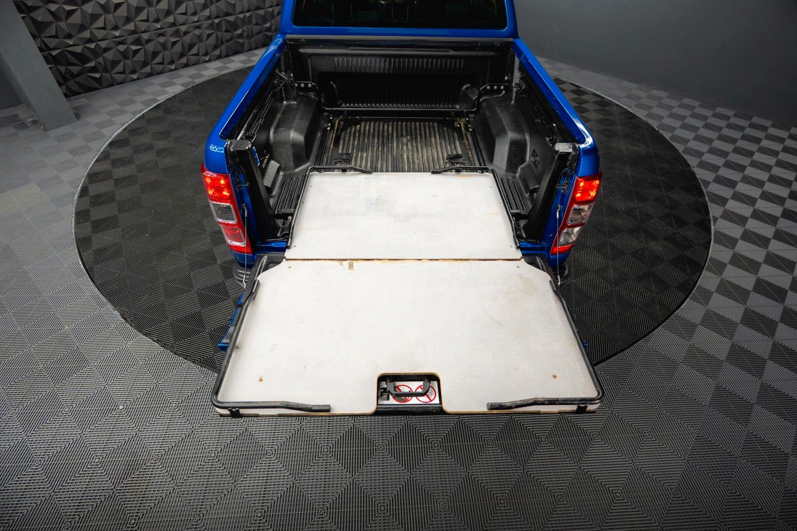 Fahrzeugabbildung Ford Ranger Limited Doppelkabine 4x4 *ACC*LED*DAB*
