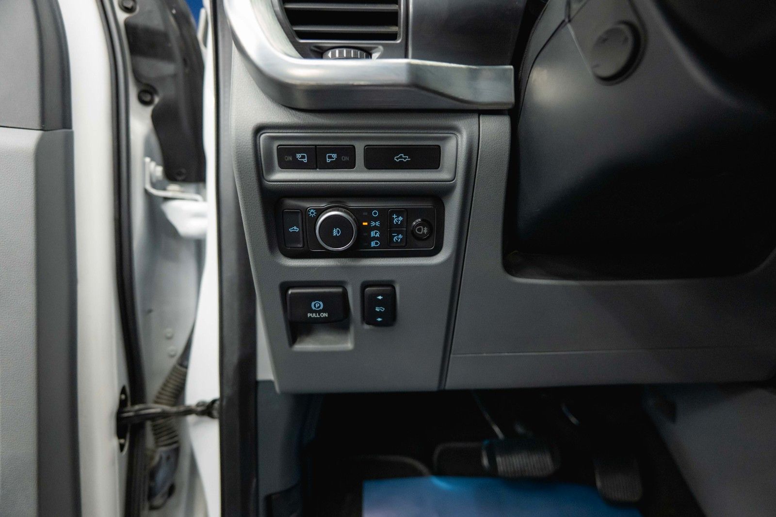 Fahrzeugabbildung Ford F150 5.0 V8 4x4 LARIAT RAPTOR SupCrew *360*B&O*