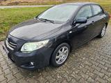 Toyota Corolla 1.6 Automatik Klima Alu - Toyota Corolla mit Benzin-Antrieb: Limousine, Automatik, 1.6