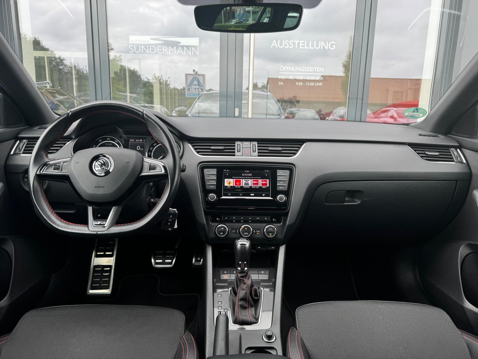 SKODA OCTAVIA - RS - 2.0 TSI 220 CV - XENON - CARPLAY - BVA - PACK SPORT