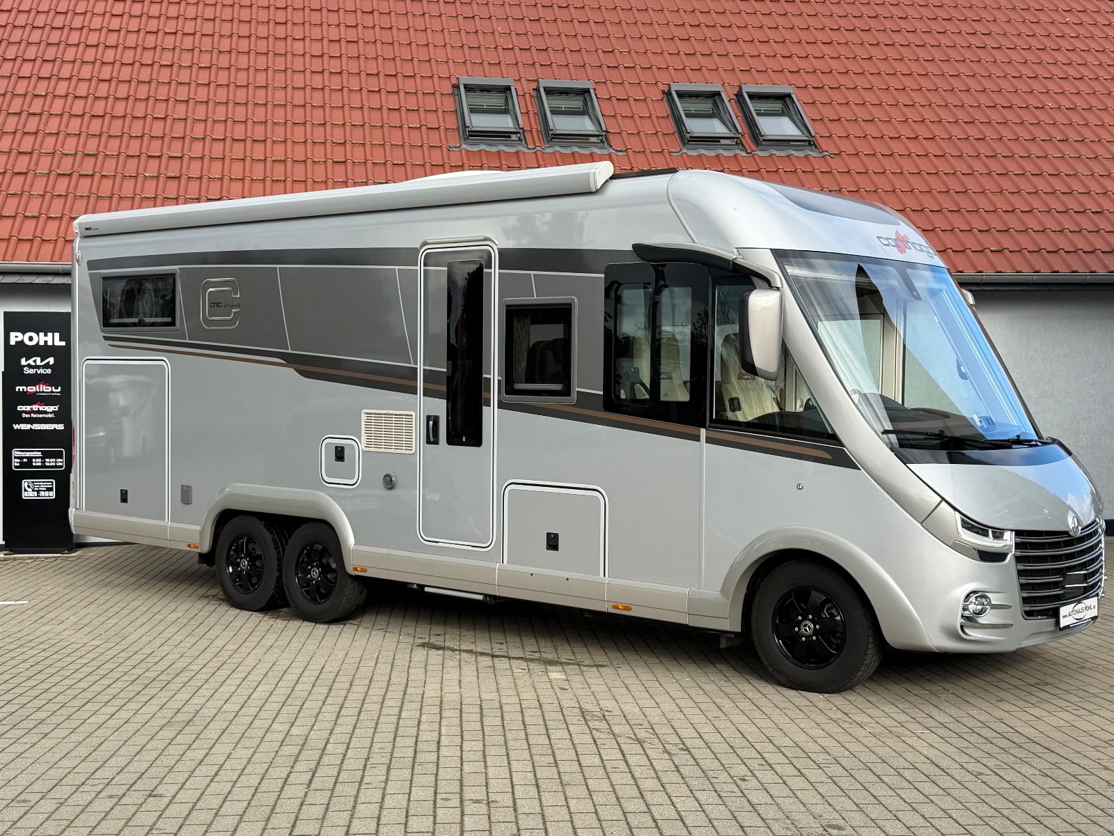 Fahrzeugabbildung Carthago Chic e-line I 50 LE DA Mercedes Sprinter Silver