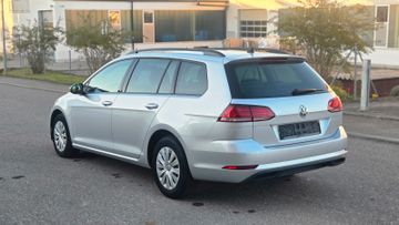 Volkswagen Golf - 5