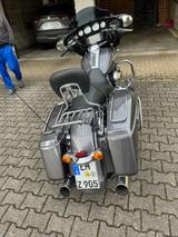 Harley-Davidson Street Glide - Motorräder in Freiburg