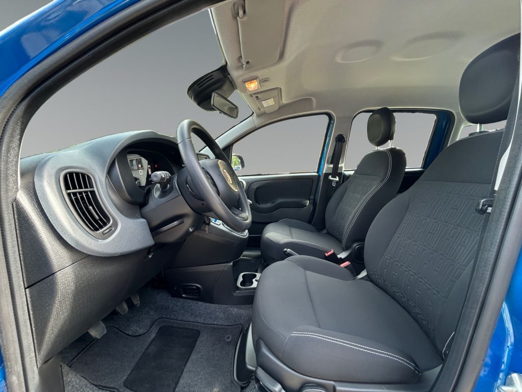FIAT Pandina 1.0 GSE Hybrid ICON FIAT Pandina 1.0 GSE Hybrid ICON