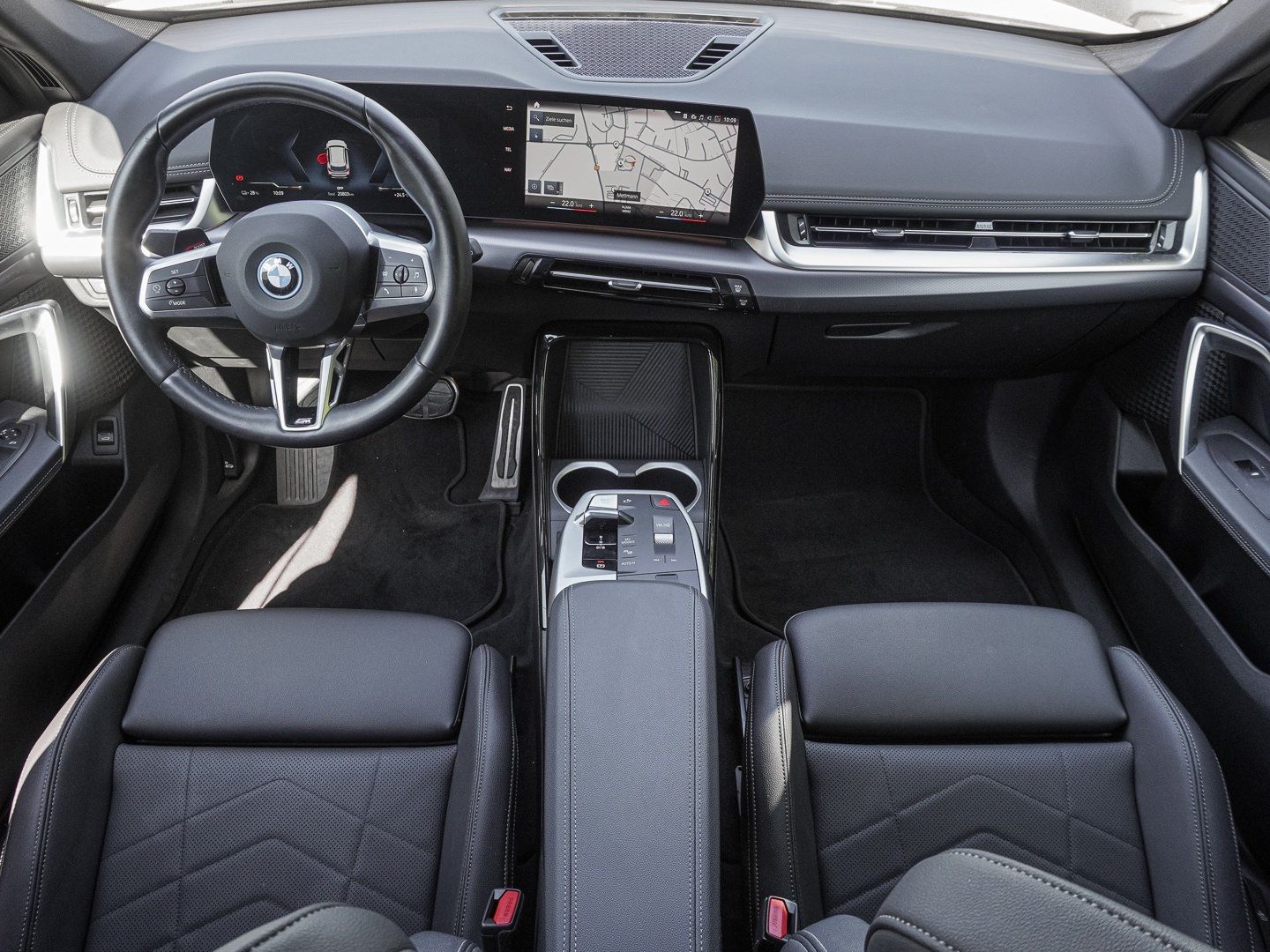 BMW iX1 xDrive30 M Sport RFK NAVI LED Sound Syst. foto 5