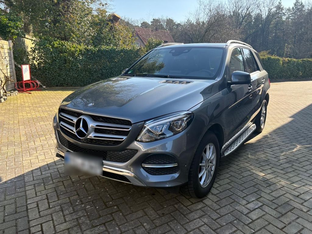 Image of Mercedes-Benz GLE 250