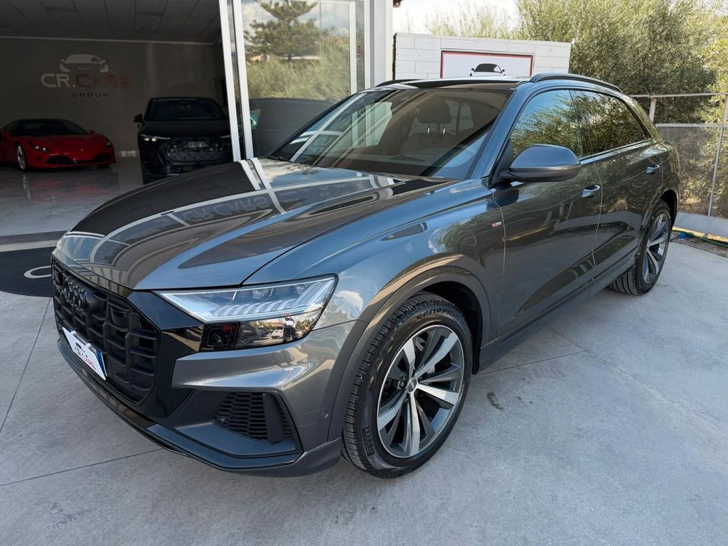 Image of Audi Q8