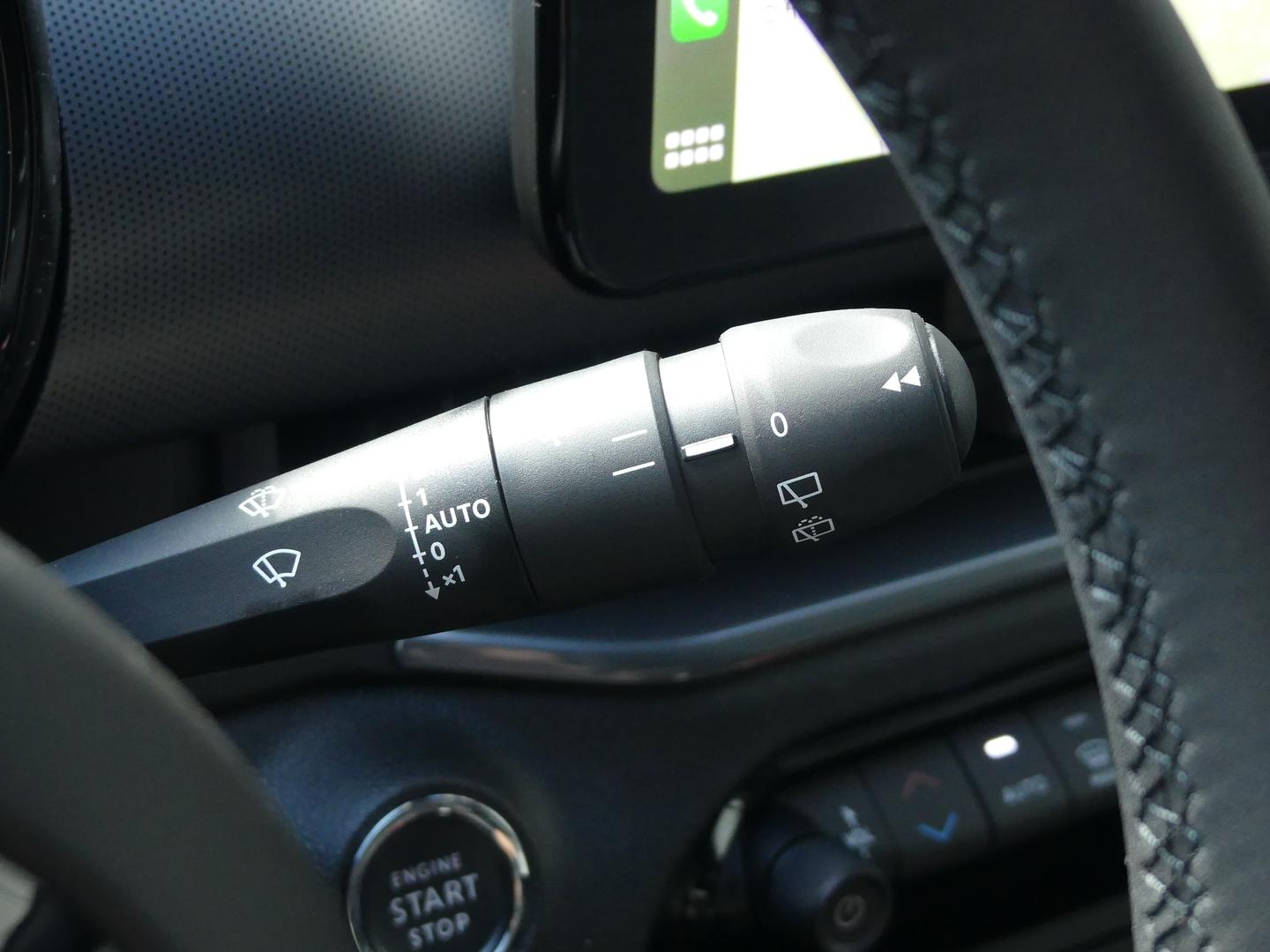 Fiat 600 HYBRID SPORT 1.2 145 PS DCT6 LED NAVI KAMERA