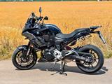 BMW F900XR 4 Pakete Notruf RDC Spoiler viel Zubehör - Offers matching your search criteria