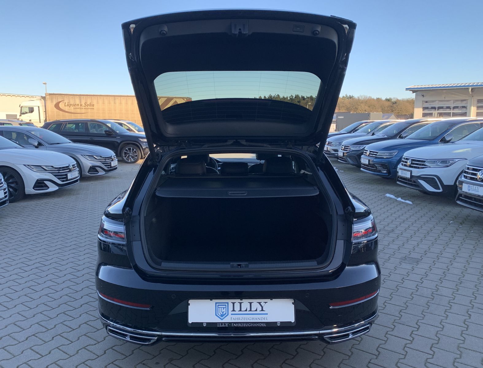 Fahrzeugabbildung Volkswagen Arteon Shooting Brake 2.0 TDI*R-Line*4Motion*AHK